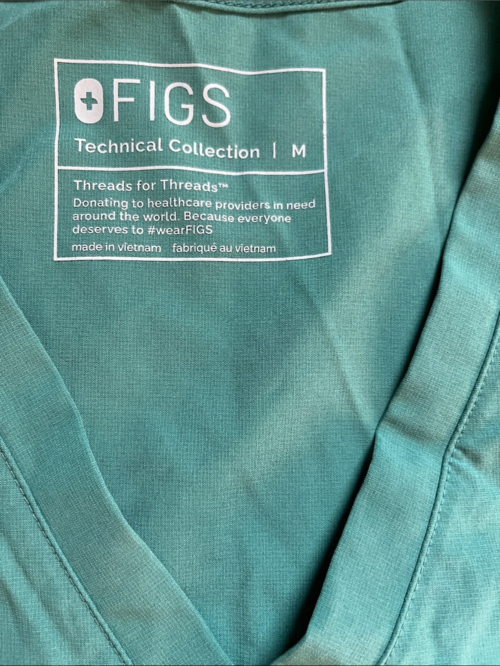 FIGS Catarina One Pocket Scrub Top FREEx Green Size M EUC Medical Uniform - Picture 4 of 8